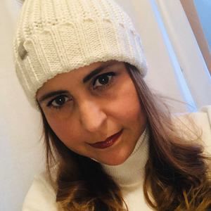 Meet your Posher, Carolina